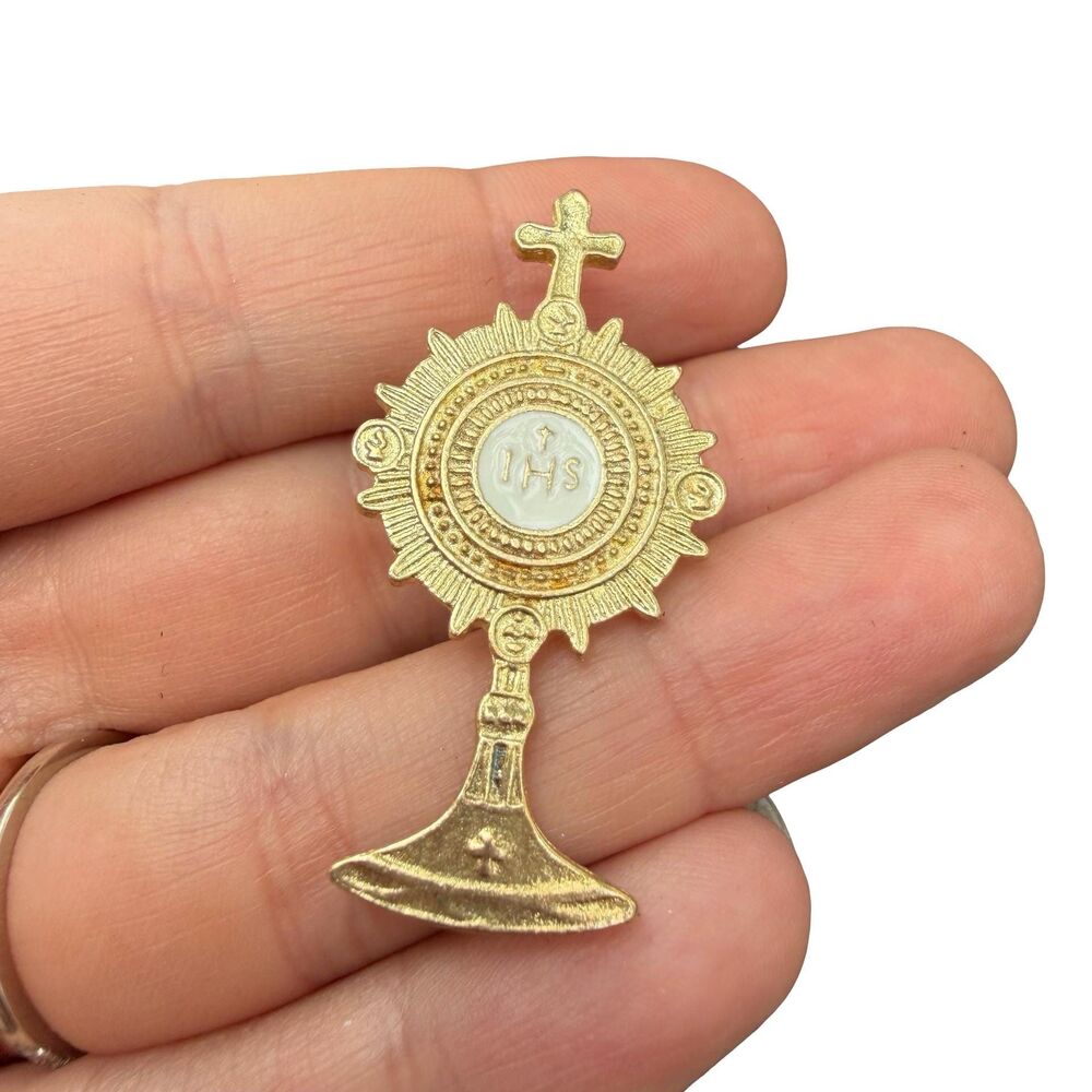 Monstrance Lapel Pin - Picture 1 of 3